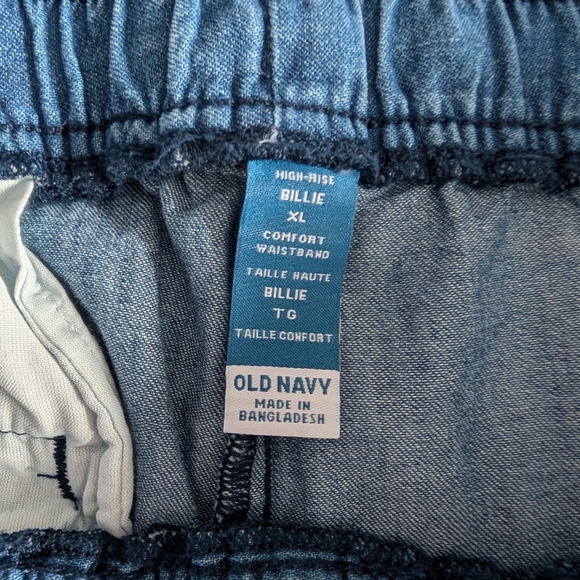 Old Navy Women's Navy Straight Leg Jeans - Picture 3 of 4
